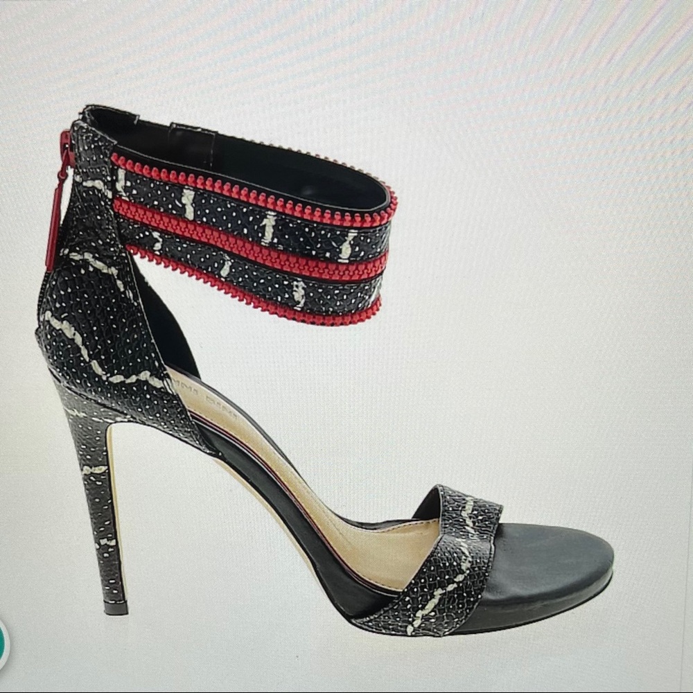 Gianni Bini Strappy Heels Sandal Black